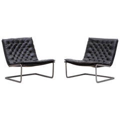 Pair of Jørgen Kastholm Lounge Chairs in black leather 10