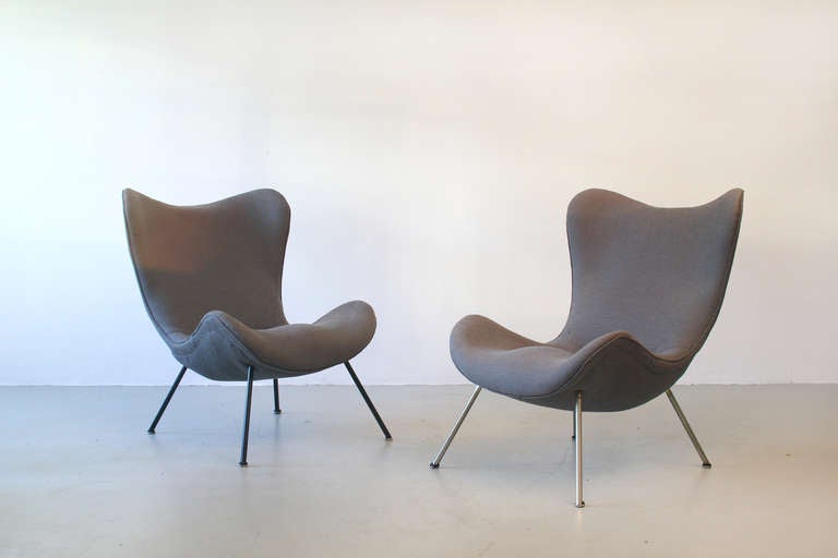 Mid-Century Modern A Pair of Fritz Neth Lounge Chairs by Correcta 1954 For Sale