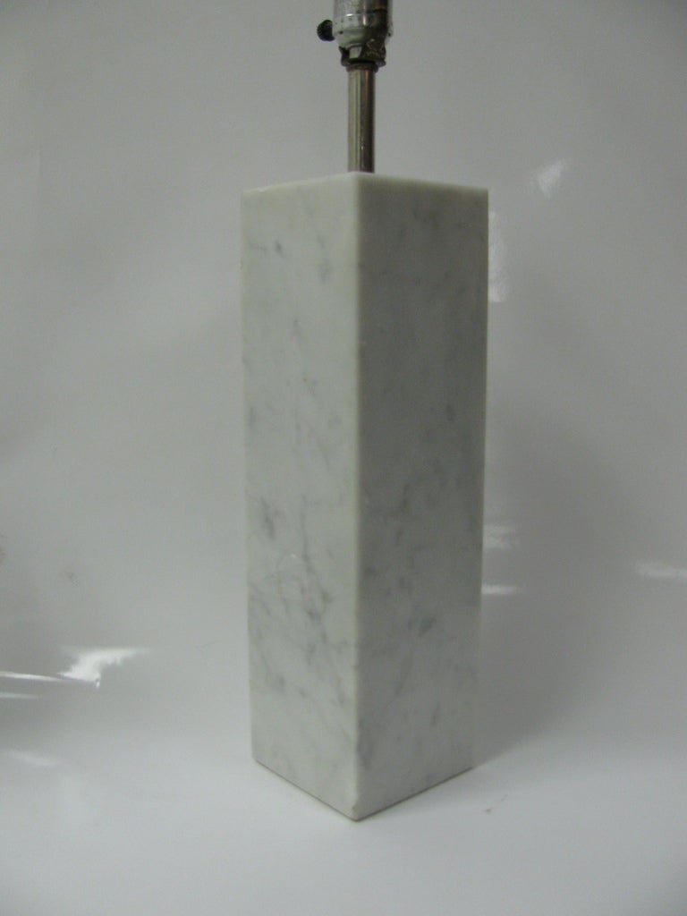 Pair of Mid Century Modern Architectural Square Marble Column Table Lamps Style For Sale 1
