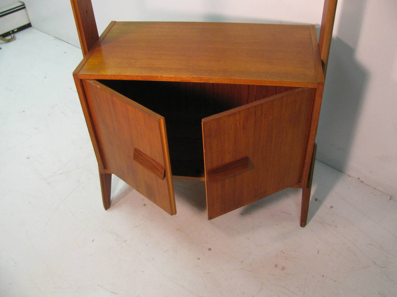 Mid-20th Century Mid-Century Scandanavian Modern Shelving Unit