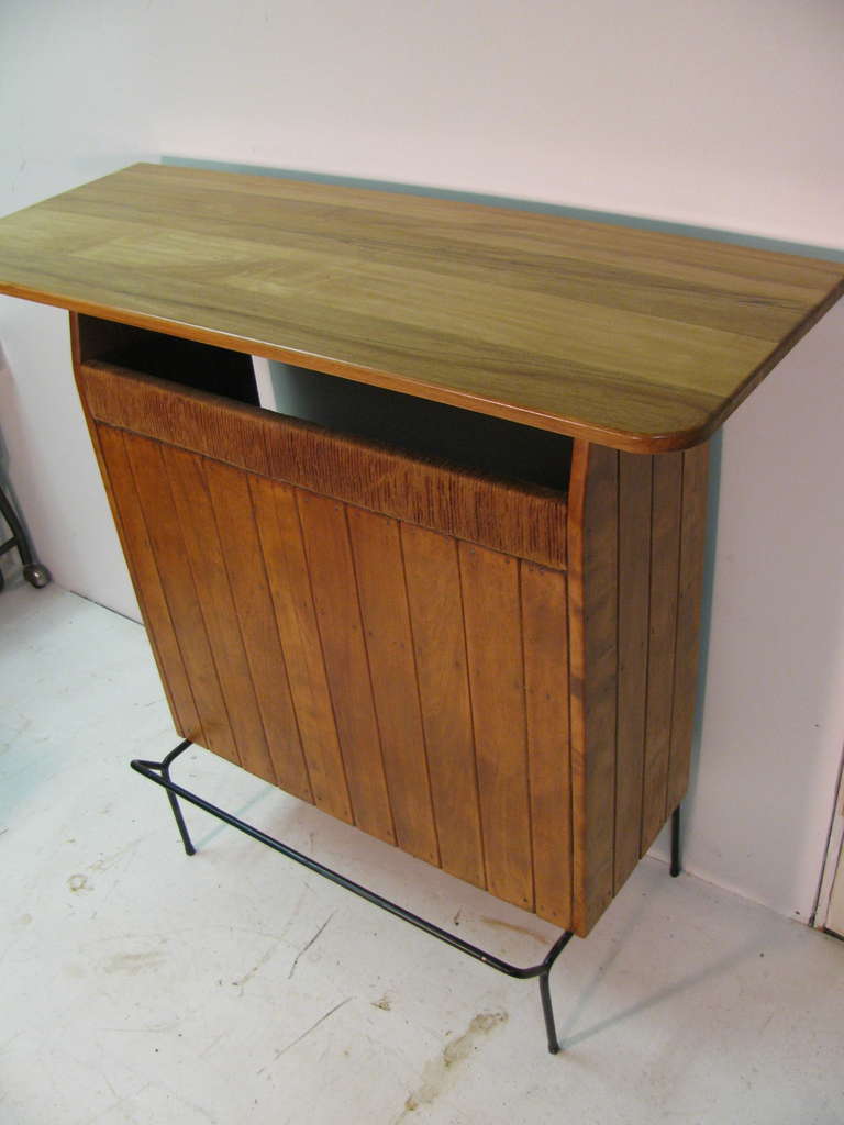 Raymor Mid Century Bar By Arthur Umanoff In Good Condition In Port Jervis, NY