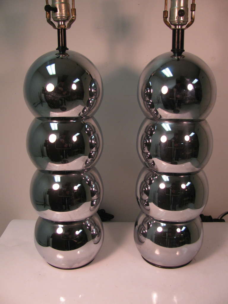 American Pair of Mid Century Nickel Chrome Stacked Ball Table Lamps by George Kovacs For Sale
