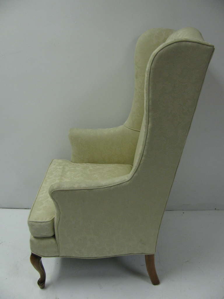 Mid-20th Century Pair of Petite Mid Century Wing Back Armchair in White Damask For Sale