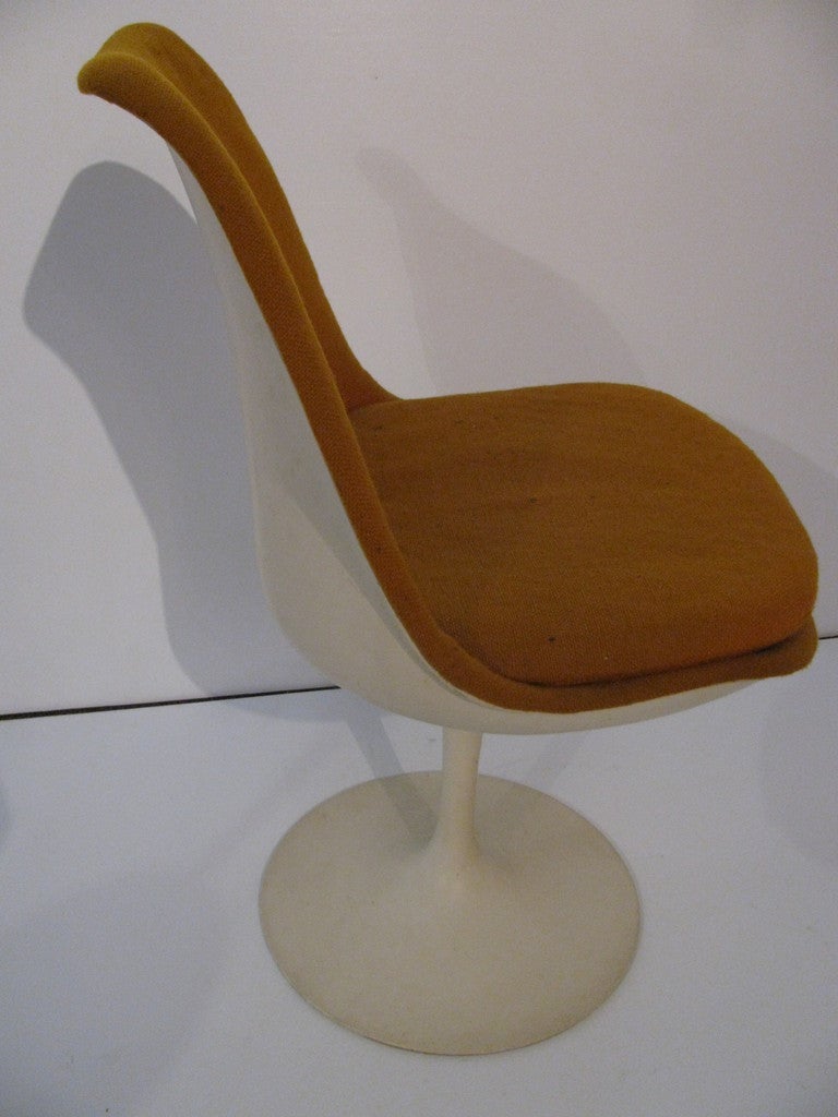 Late 20th Century Saarinen Tulip Chairs for Knoll