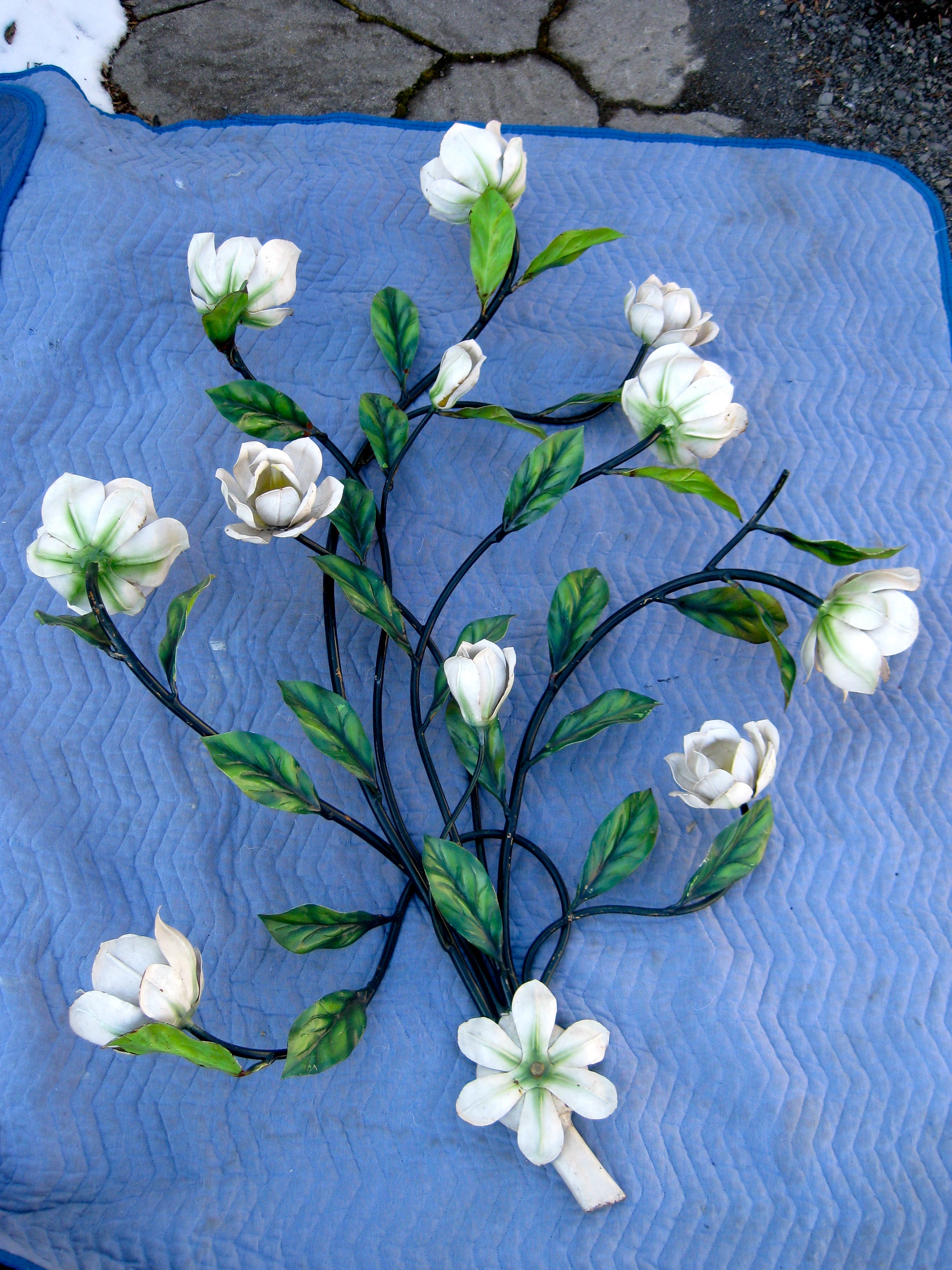 Tole Magnolia Hollywood Regency Wall Light Fixture