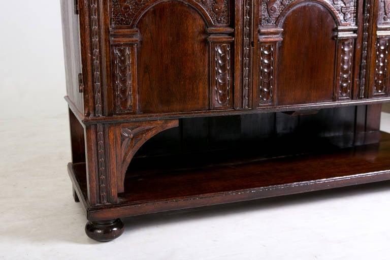 Italian Renaissance Style Carved Walnut Cabinet, 1800s For Sale 3
