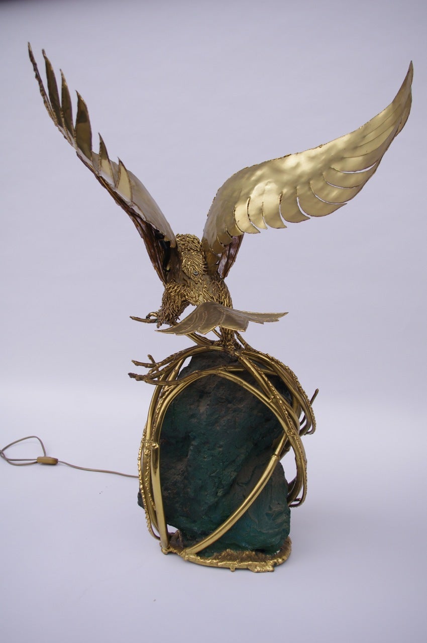 Sculpture, Amethyst and Gilt Brass Illuminated Eagle by Richard Faure, 1970 In Excellent Condition In Saint-Ouen, FR