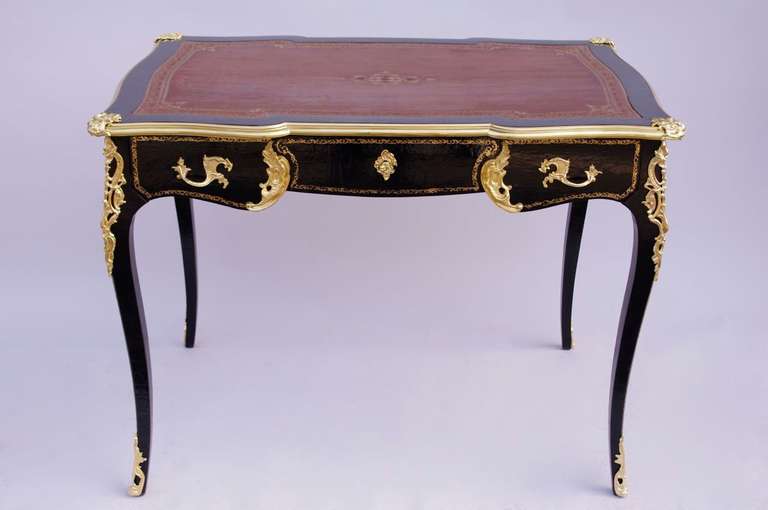 . Louis XV style
. Black lacquered
. Gilt bronze
. Circa 1860