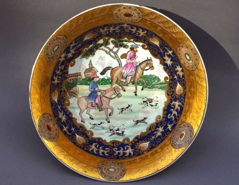 Chinoiserie Hunting Scenes Porcelain Bowl, Early 20th Century