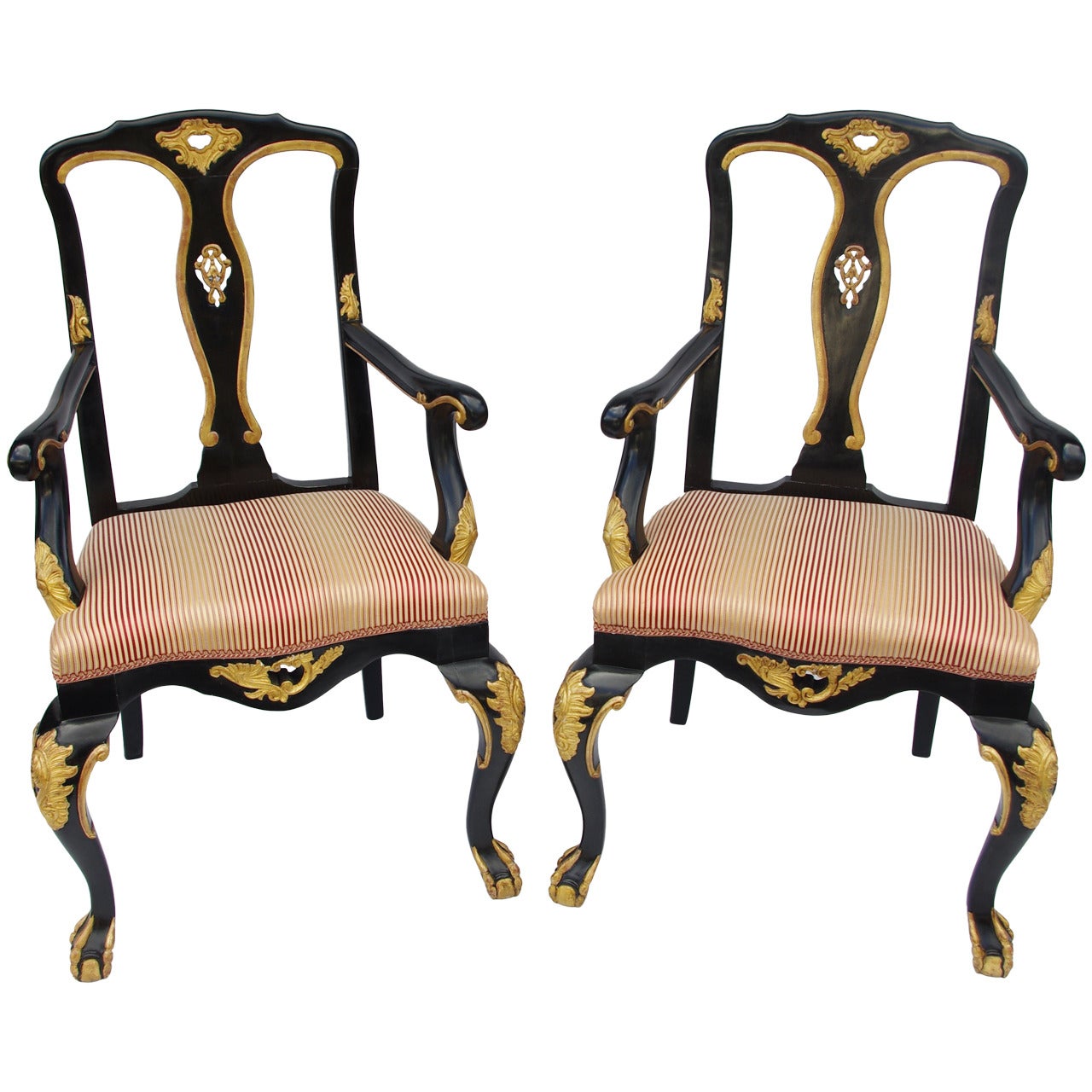 Pair of Chippendale style armchairs, carved and lacquered wood, 20th century For Sale