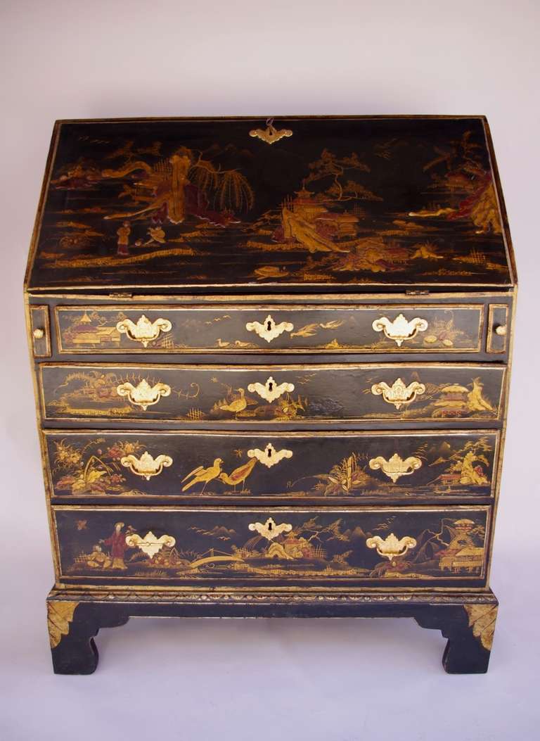 18th Century Chinese Black Lacquered English Chest of Drawers In Good Condition In Saint-Ouen, FR