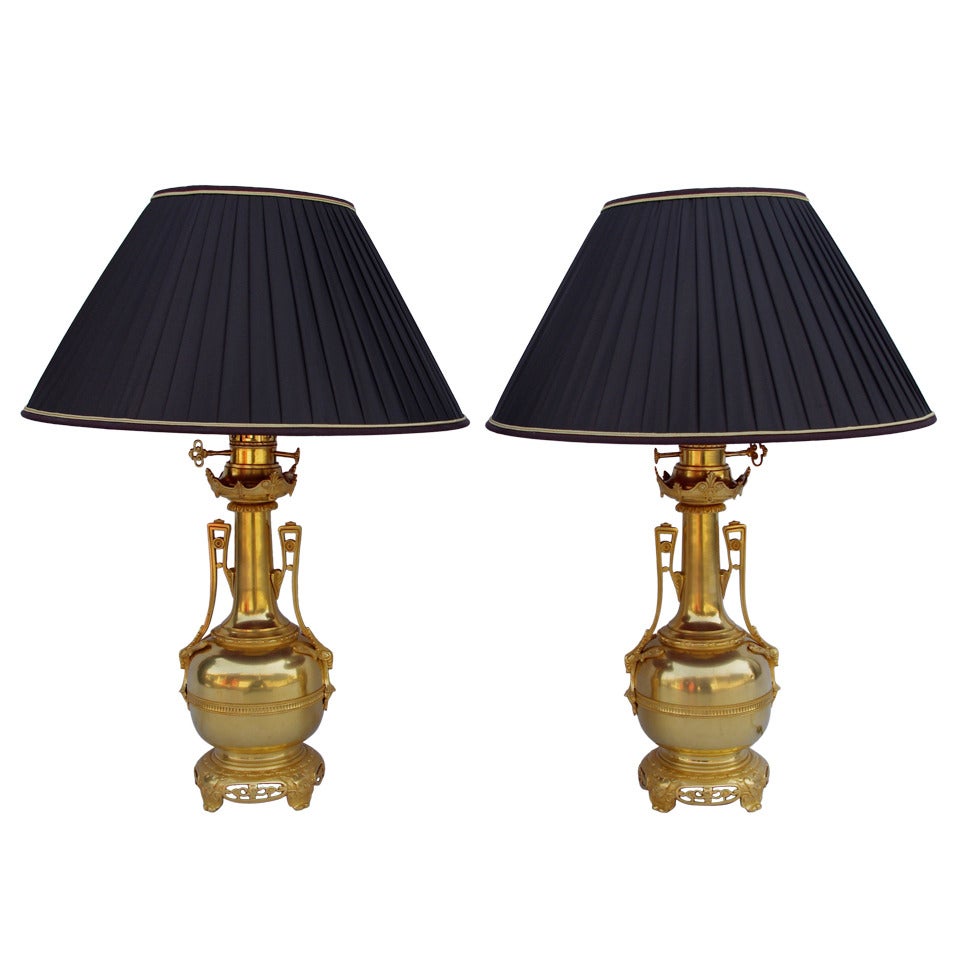 Pair of gilt brass and bronze bottle-shaped lamps, circa 1880 For Sale