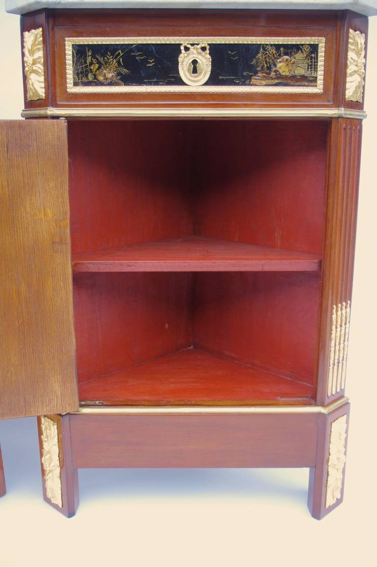 1900. Pair of lacquered Louis XVI style corner cupboards in mahogany 4