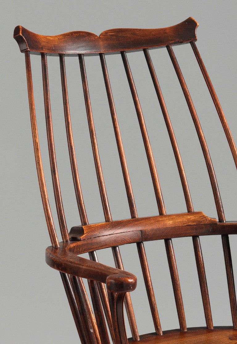 With Cupid's Bow Shaped Crest Rail
Honey Coloured Ash and Elm
English, c1820
40