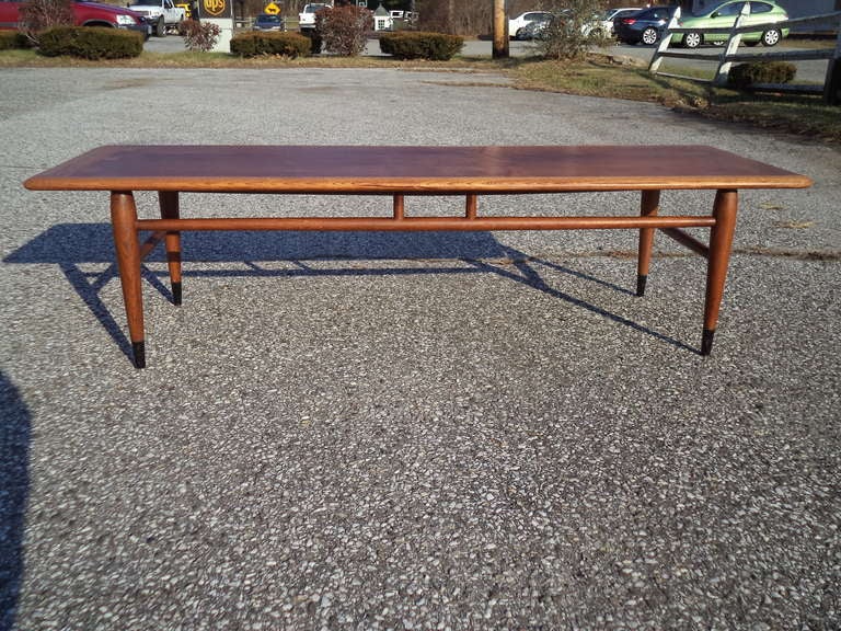 Mid century Modern Coffee Table by Lane .This table is the Acclaim pattern characterized by inlaid walnut and oak dovetail banding. Also available are two matching end tables.