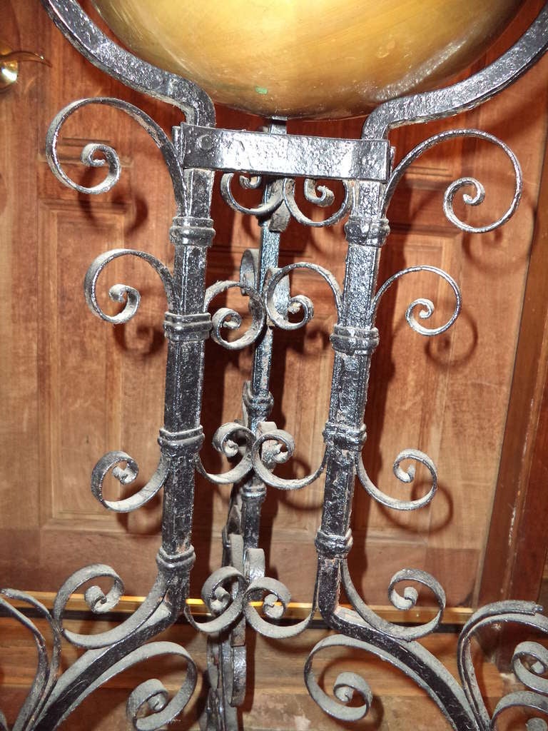 Hand-Forged Iron Plant Stand in the Manner of Samuel Yellin 4