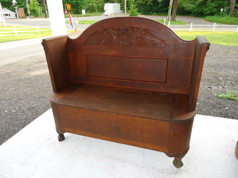 Antique Oak Settee or Hall Bench In Good Condition In Redding, CT