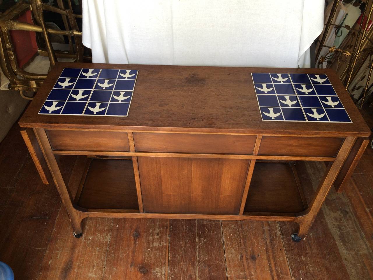 Broyhill Brasilia Walnut and Tile Server or Bar Cart In Good Condition In Redding, CT