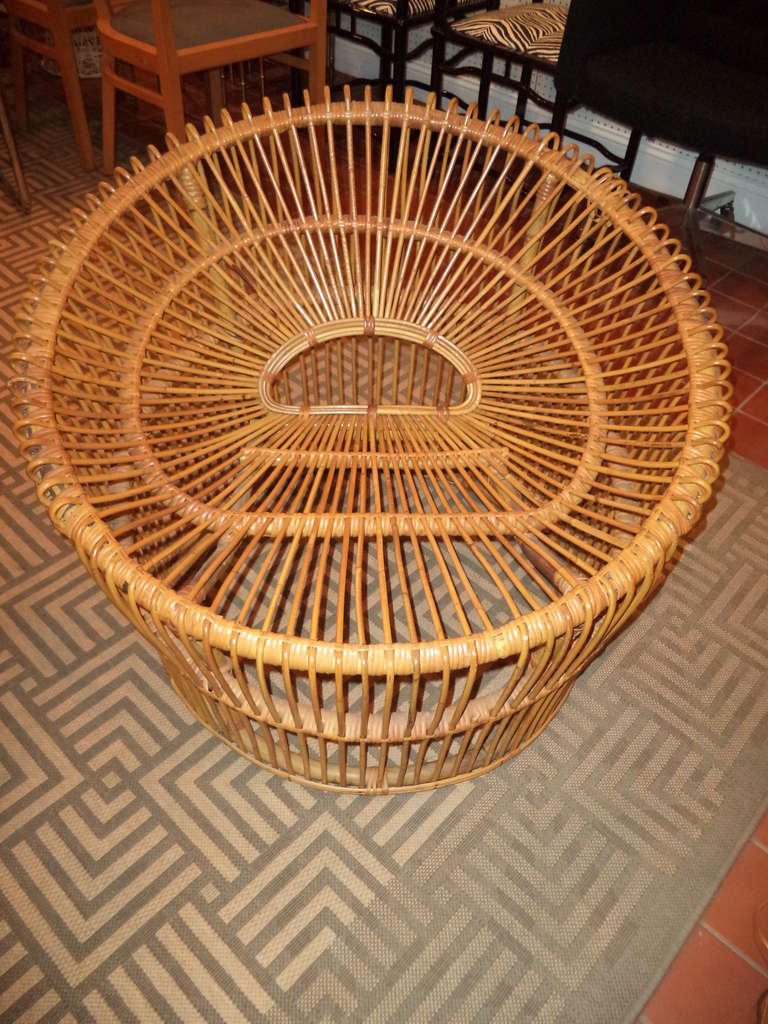 Pair of Rattan Bucket Chairs by Franco Albini for Vittorio Bonacina In Good Condition In Redding, CT