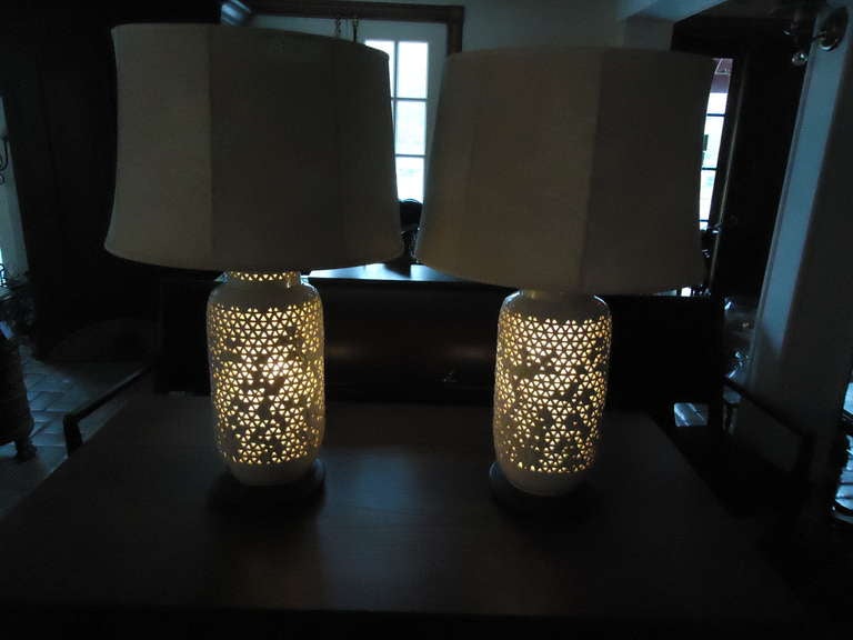 Hollywood Regency Pair Of Blanc De Chine Lamps With Silk Shades