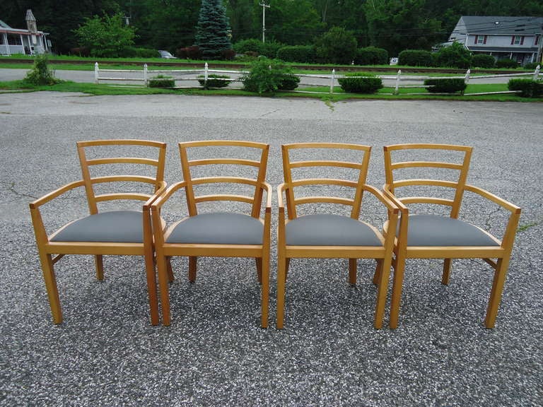 Set of 4 Signed Raul de Armas Knoll Studio Arm Chairs. Great for office or dining. Cuban-born designer Raul de Armas applied fundamental architectural principles to his furniture design.  De Armas has won international fame and prestige for his work