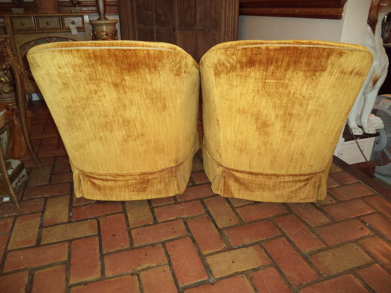 Pair of Hollywood Regency Club Chairs In Good Condition In Redding, CT