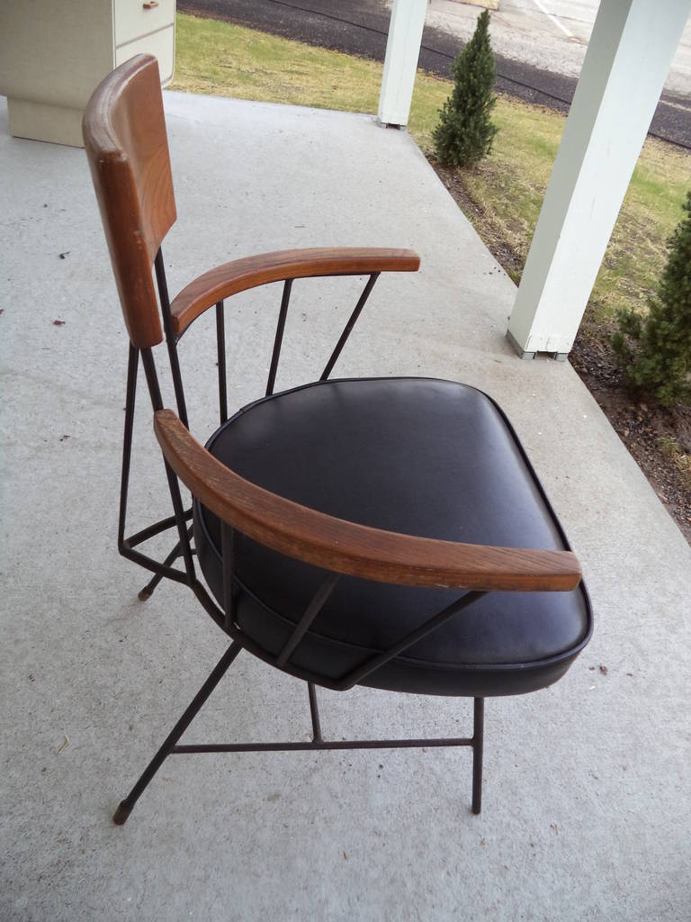 Mid-Century Modern Richard McCarthy for Selrite Wrought Iron Chair