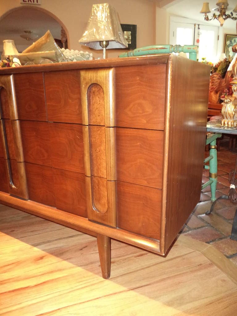 Mid-Century Modern Dresser, Credenza, by Lane In Excellent Condition In Redding, CT