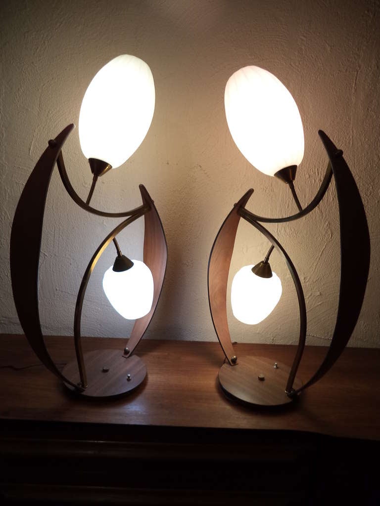 Pair of Mid-Century Modern Teak Lamps In Excellent Condition In Redding, CT