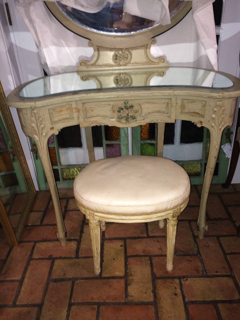 20th Century French Hand-Carved and Painted Vanity with Stool