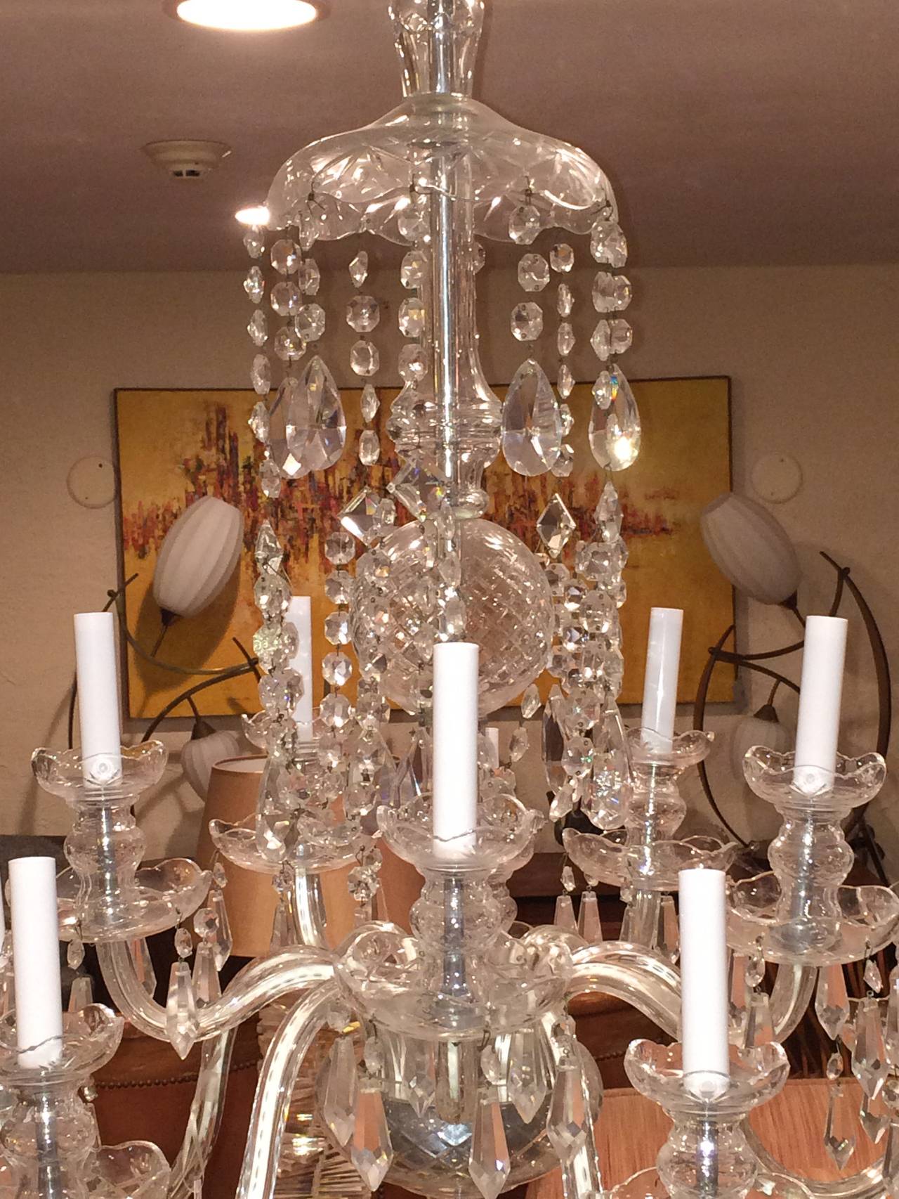 20th Century Elegant Ten-Arm Crystal Chandelier in the Style of Waterford