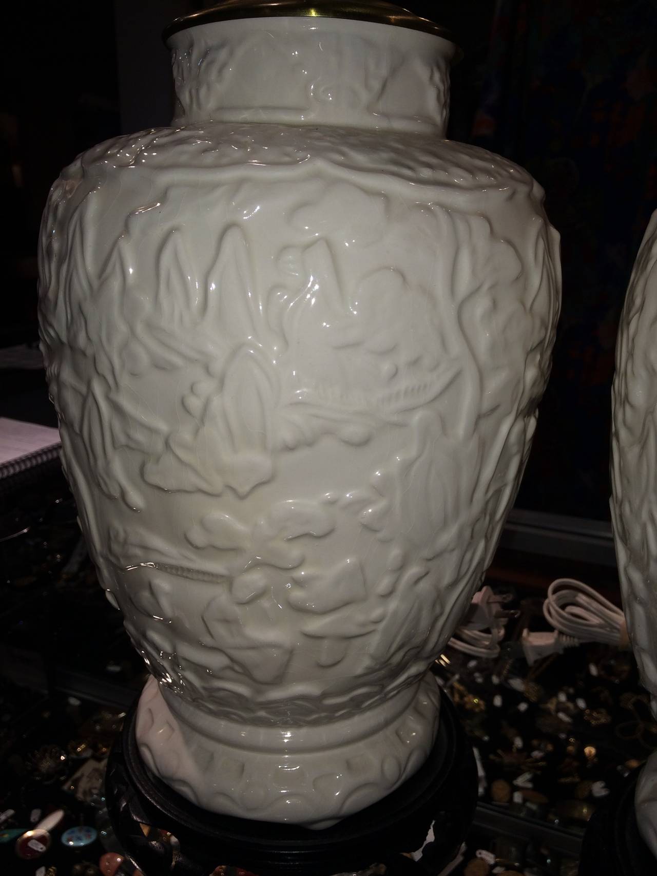 Pair of Chinese Chippendale Ceramic Lamps In Good Condition In Redding, CT