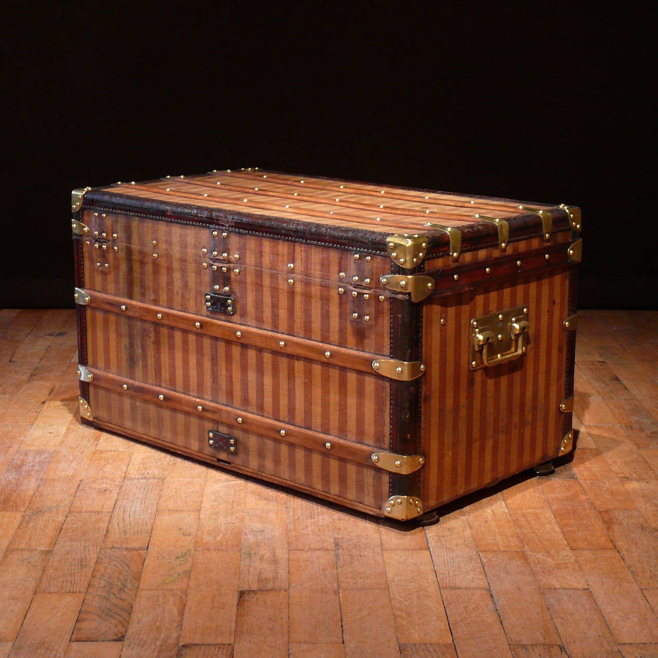 Past auction: Louis Vuitton hardside steamer trunk early 20th century