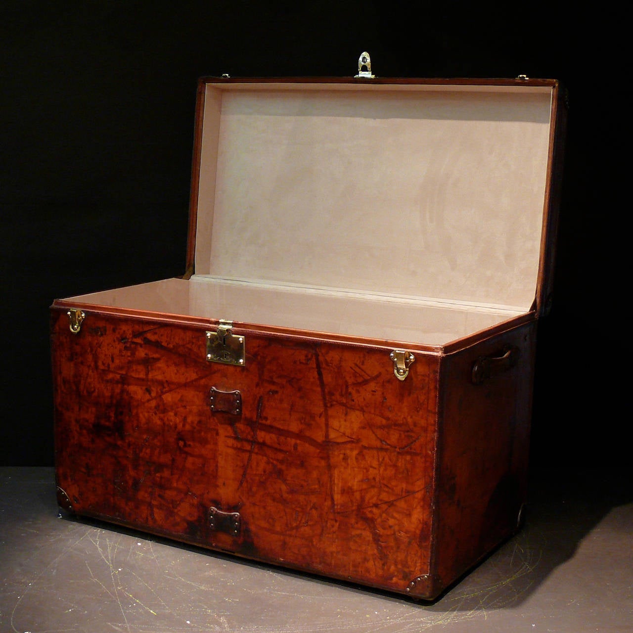 Magnificent Turn of the Century Leather Goyard Courier Trunk 2