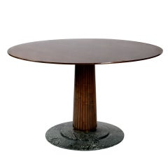 Elegant "verde Alpi" marble table attributed to Mobilificio Dassi