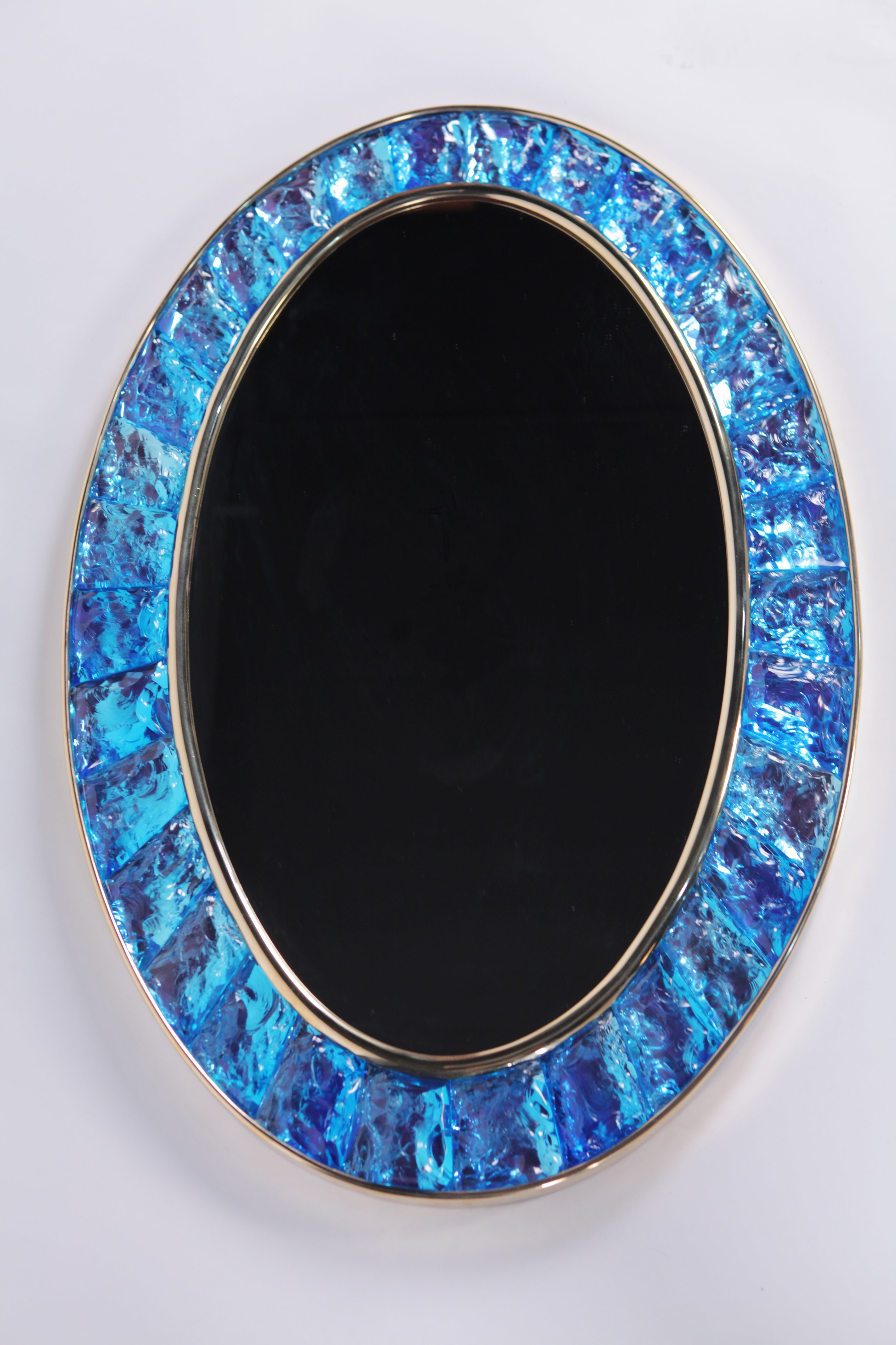 Amazing hammered unique mirror by Ghirò