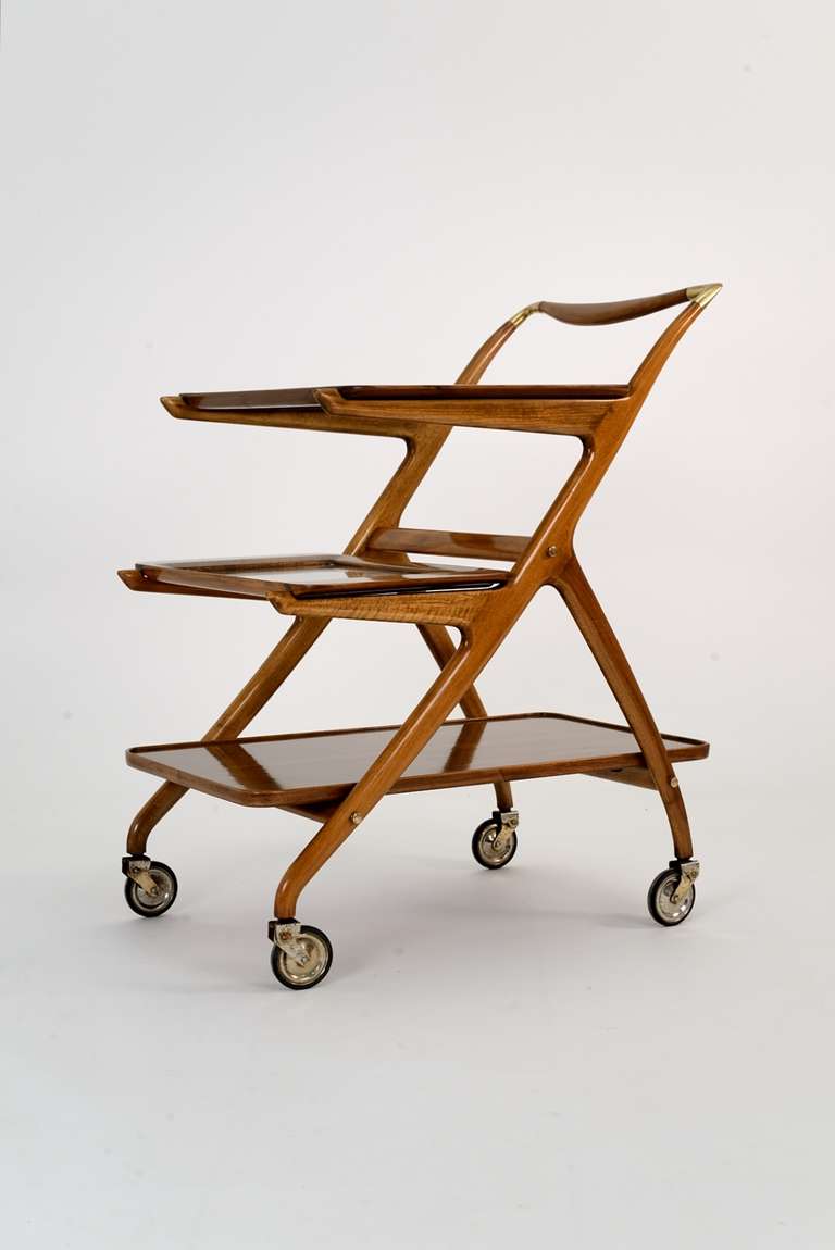 Rosewood 1950s Italian Cart in the Manner of Ico Parisi In Good Condition In Saint Ouen, IDF
