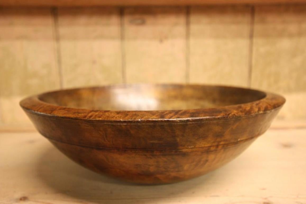 English 19th Century Antique Sycamore Dairy Bowl.