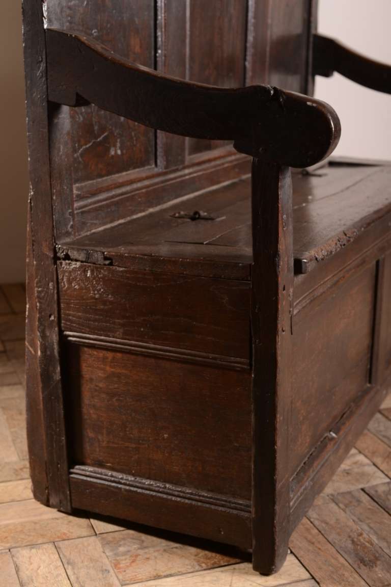 Oak Early Georgian Antique  Box Seat Settle