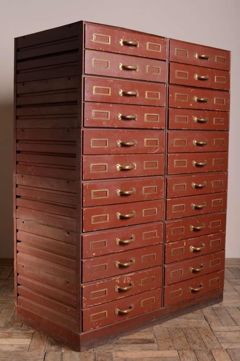 1940's Industrial Stacking Metal Chest.
An unusual, English industrial stacking chest of drawers, made in metal with all the drawers being lined in pine.
In the original paint finish and all the drawers having the period brass handles and name