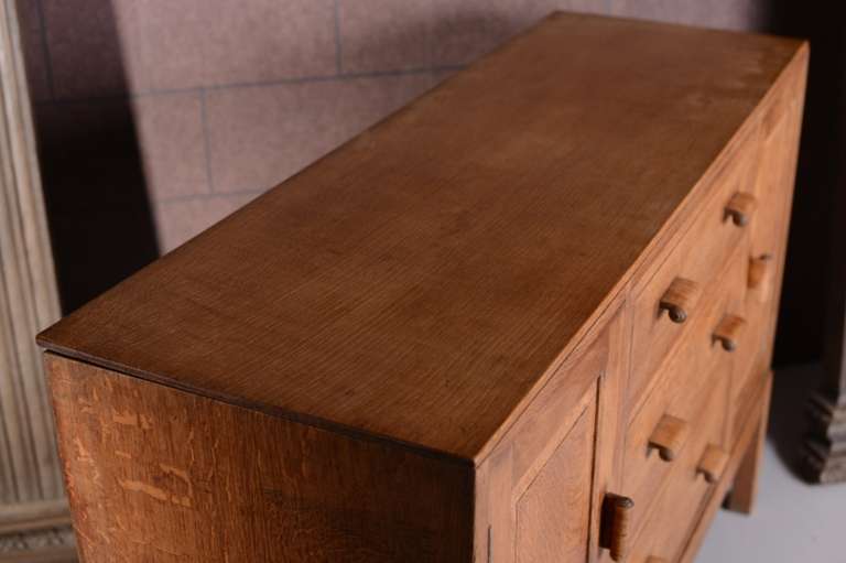 1940er Jahre Cotswold School Oak Sideboard (Mitte des 20. Jahrhunderts)