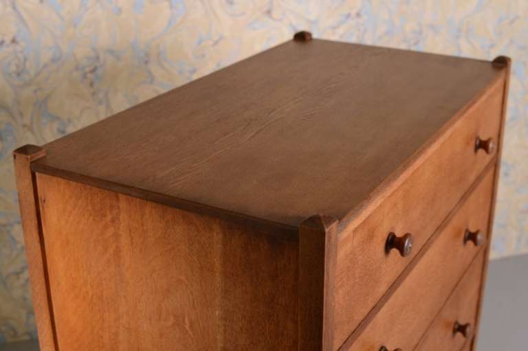 Heals Antique Oak Letchworth Chest of Drawers. In Excellent Condition In Lancashire, GB