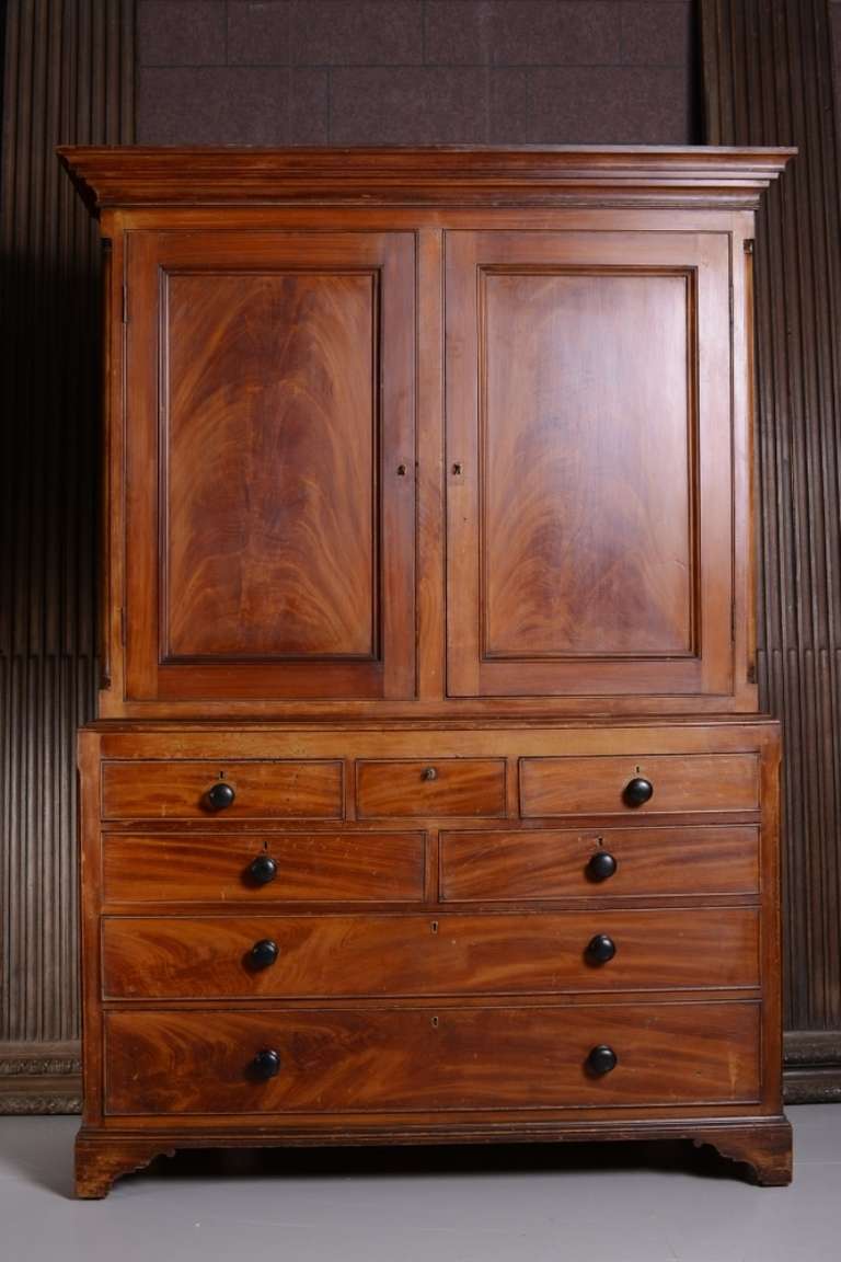 Georgian Antique Painted Pine Press Cupboard.
This English antique press cupboard has wonderful proportions, made around 1790 in the North of England.
A very useful and original antique housekeepers cupboard that splits into two sections at the