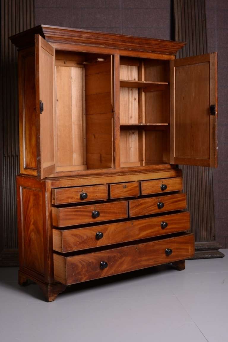 Georgian Antique Painted Pine Press Cupboard. In Excellent Condition For Sale In Lancashire, GB