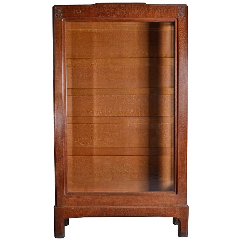 Stanley Webb Davies 1940
s Oak Bookcase Display. For Sale