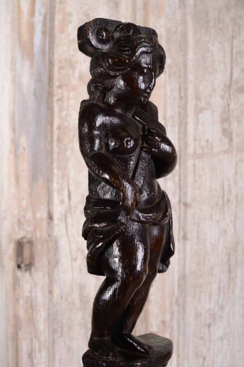 17th Century Carved Oak Naked Form In Excellent Condition In Lancashire, GB