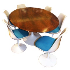 Eero Saarinen rosewood table with 6 tulip chairs