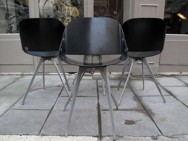 French Roger Tallon A Rare Set Of 4 Wimpy Chairs For Sentou