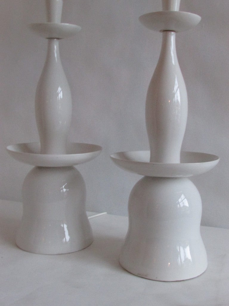 White Porcelain Pagoda Form Lamps In Good Condition In Rochester, NY