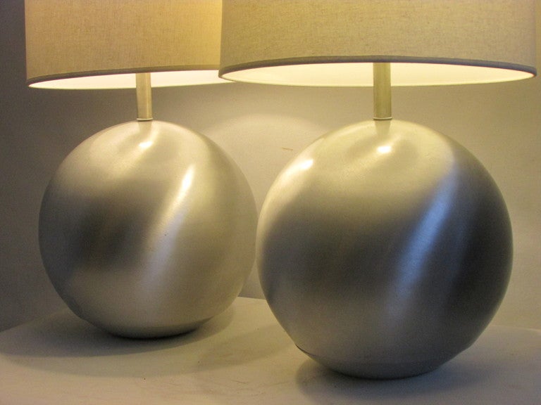 Mid Century Modern Spun Aluminum Sphere Lamps In Excellent Condition In Rochester, NY